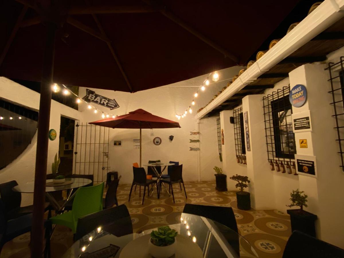 Club Aviva Guatavita - Hostel - Restaurante, Disco & Bar 외부 사진