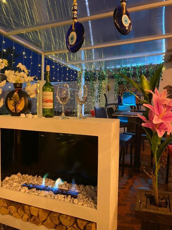 Club Aviva Guatavita - Hostel - Restaurante, Disco & Bar 외부 사진