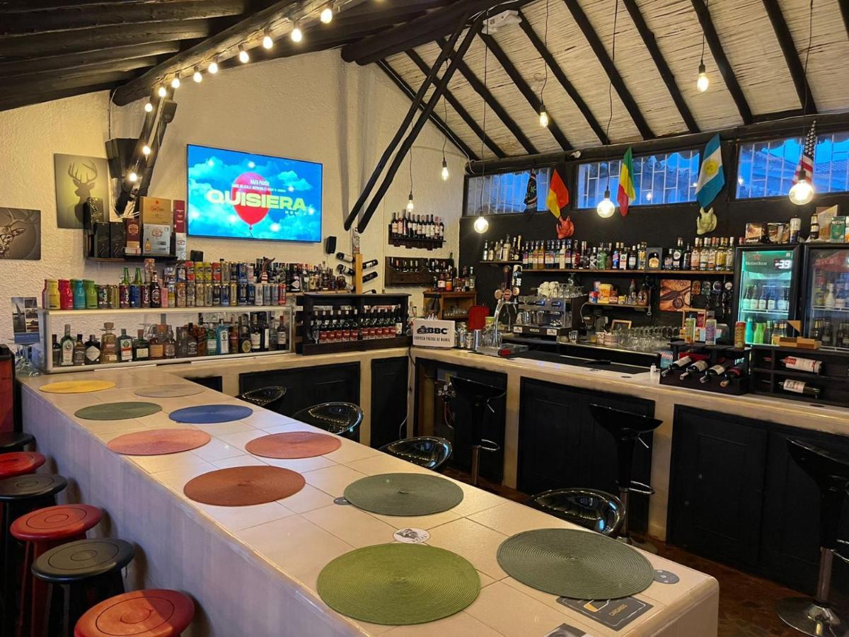 Club Aviva Guatavita - Hostel - Restaurante, Disco & Bar 외부 사진