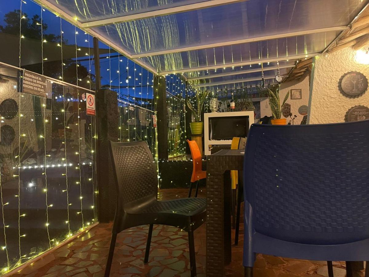 Club Aviva Guatavita - Hostel - Restaurante, Disco & Bar 외부 사진