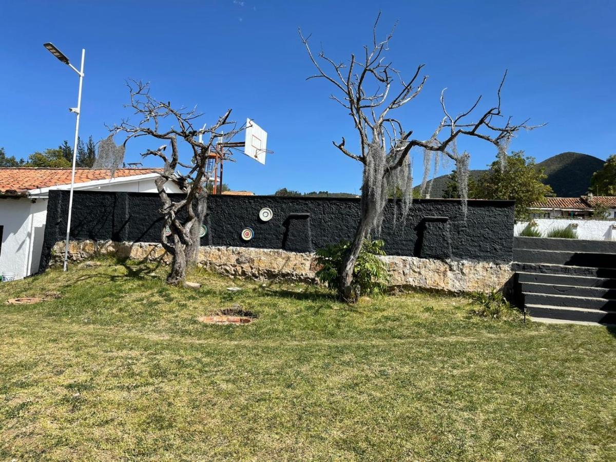 Club Aviva Guatavita - Hostel - Restaurante, Disco & Bar 외부 사진