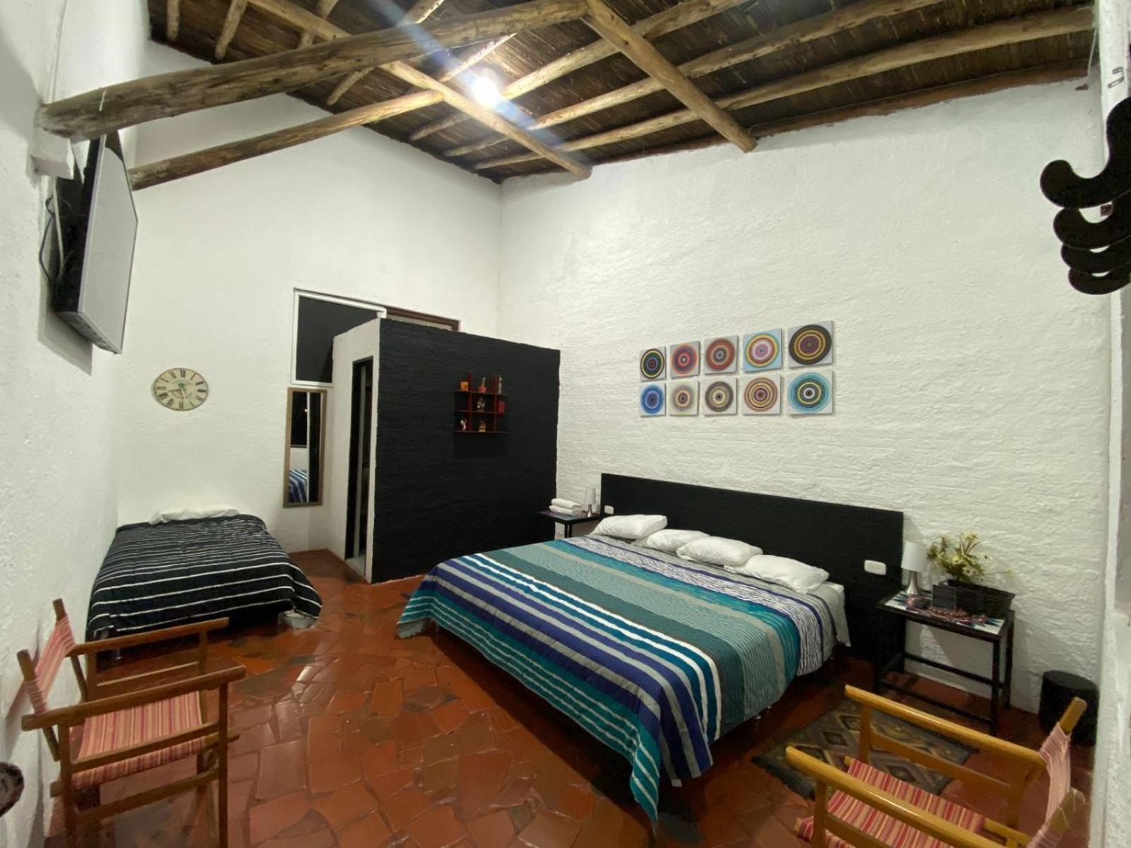 Club Aviva Guatavita - Hostel - Restaurante, Disco & Bar 외부 사진